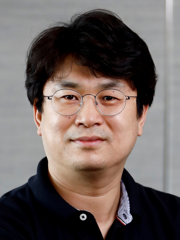 Myoung-Gyu Lee