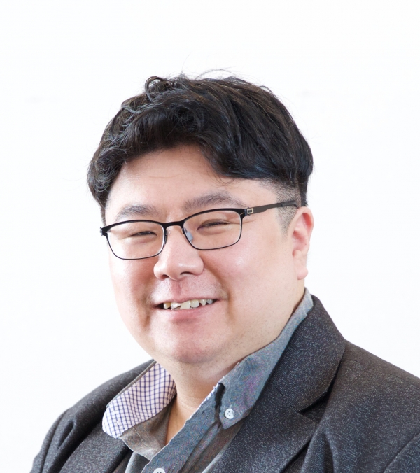 Seung-Kyun Kang