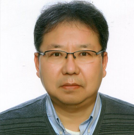Kyoung Il Moon